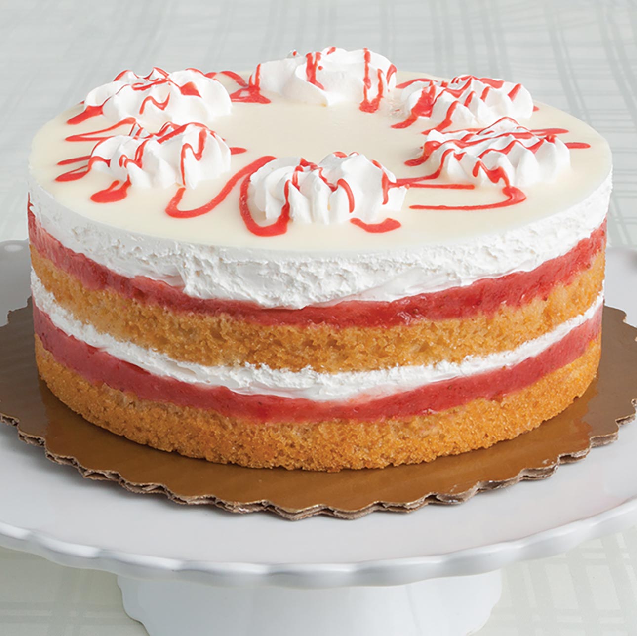 Strawberry Cream Layered Round Cake Dierbergs Markets