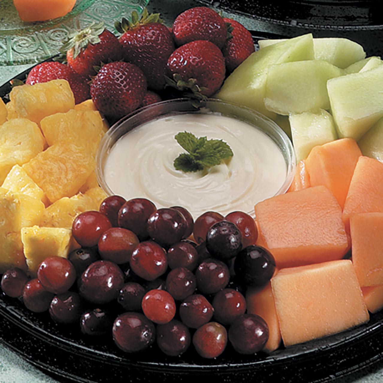 classic-fruit-dip-12-platter-dierbergs-markets